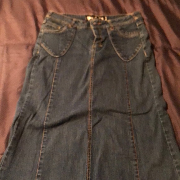 Jean skirt - Picture 1 of 1
